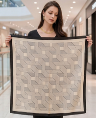 90x90 Bandana Seidentuch beige klassisch Stil K60