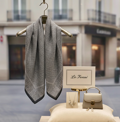 90x90 Seidentuch schwarz weiss klassisch N288b