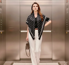 90x90 Seidentuch beige schwarz Punkte N219