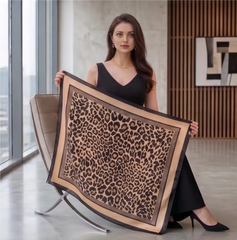 70x70 Seidenschal braun Leopard Muster klassisch Stil H5