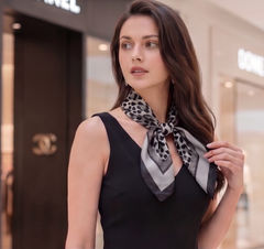 70x70 Seidentuch grau Muster klassisch Stil H8