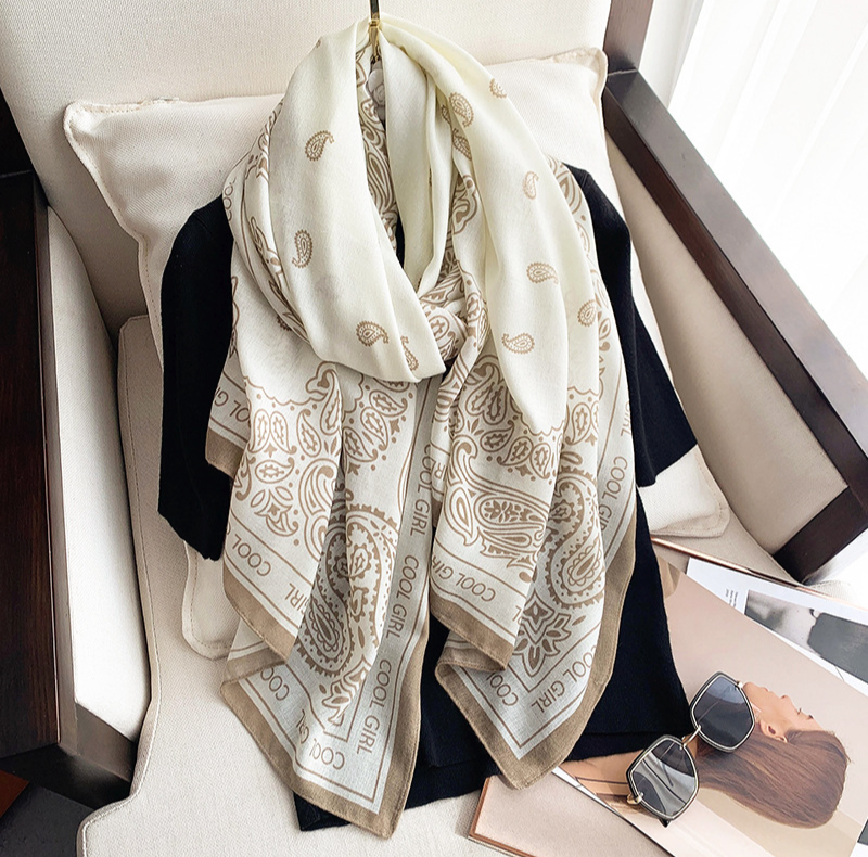 LA FERANI 180x90 Silk Scarf beige Silk Stole shawl Foulard Wrap N272