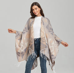 LA FERANI Poncho 150x130 Wool Cape Wrap Cloak Beige All Saisons P12