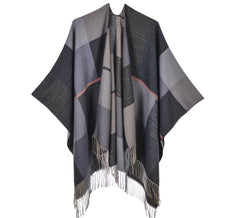 LA FERNAI Poncho 150x130 Wool Cape Wrap Cloak Grey classic All Saisons P15