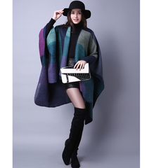 LA FERANI Poncho 150x130 Wool Cape Wrap Cloak Purple Vintage Classic All Saisons P19