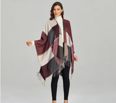 LA FERANI Poncho 150x130 Wool Cape Wrap Cloak purple beige All Saisons P2
